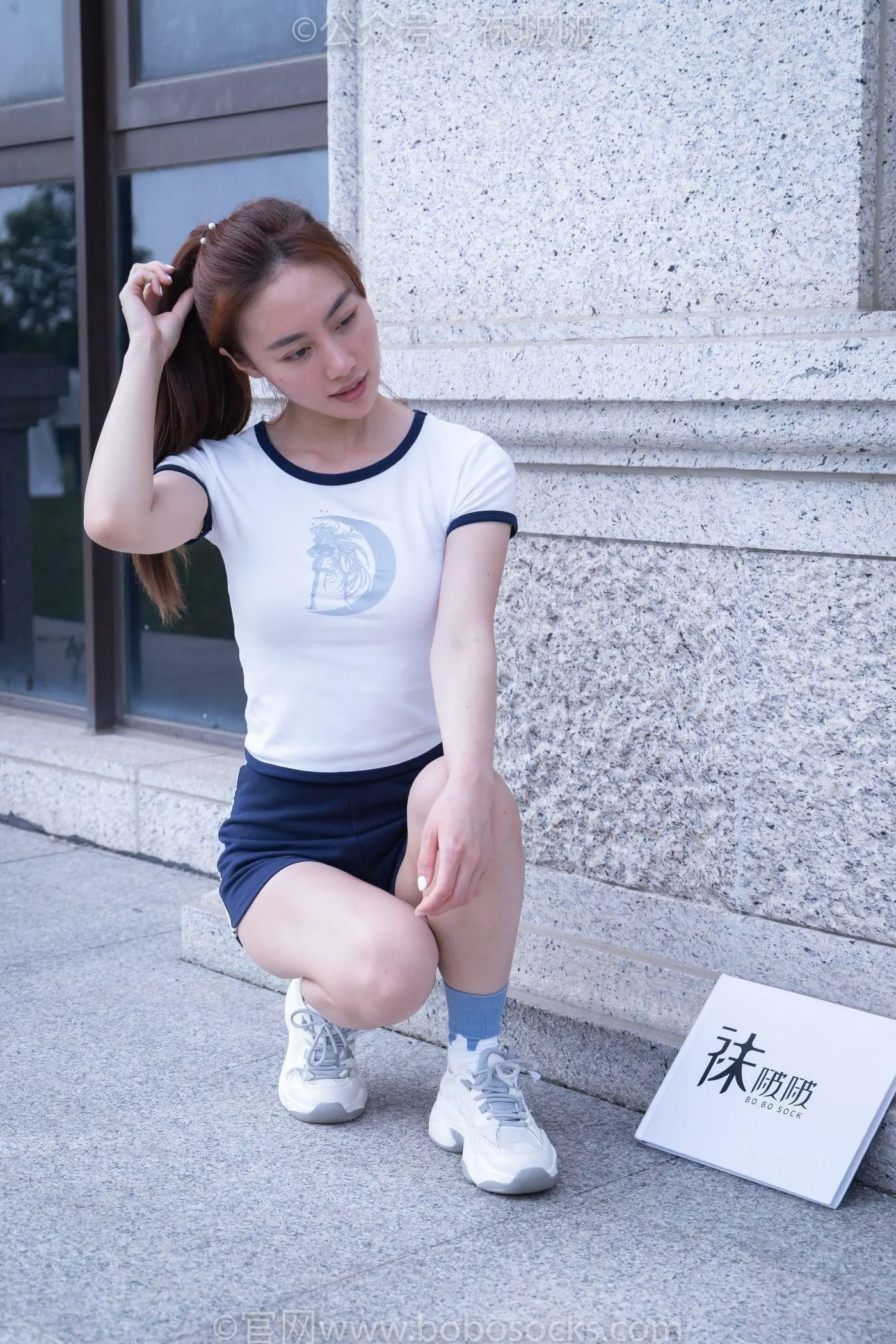 [BoBoSocks袜啵啵]NO.028 小米-运动鞋、白棉袜、裸足 [133P]插图3